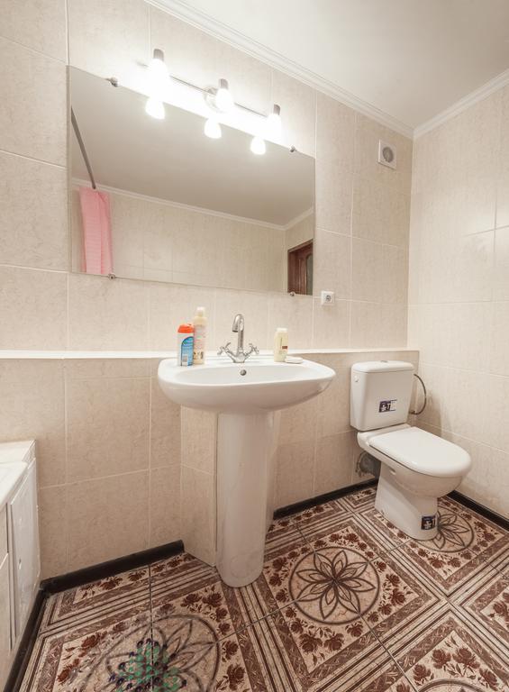 Apartment On Zhukovskogo Одесса Экстерьер фото