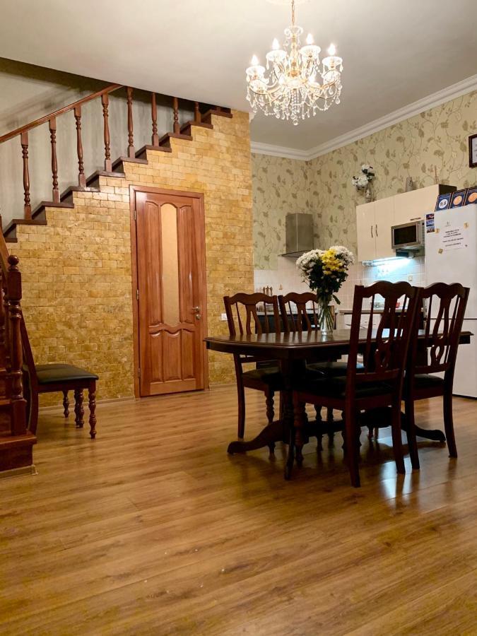 Apartment On Zhukovskogo Одесса Экстерьер фото