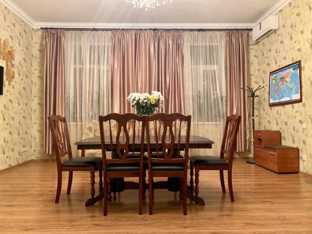 Apartment On Zhukovskogo Одесса Экстерьер фото